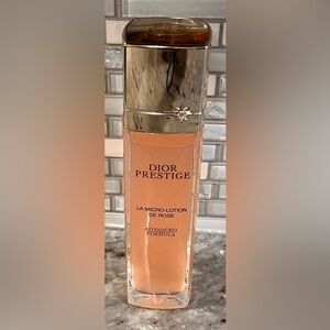 Dior Prestige La Micro-Lotion in Soft Pink 150 ML 5 OZ